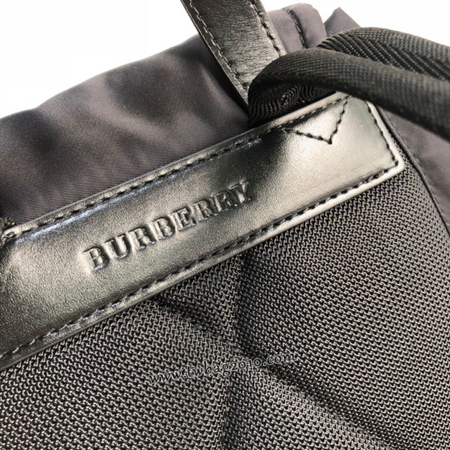 Burberry專門店新款中號牛皮雙肩包邊飾軍旅背包 巴寶莉尼龍布軍風包 yxb1248